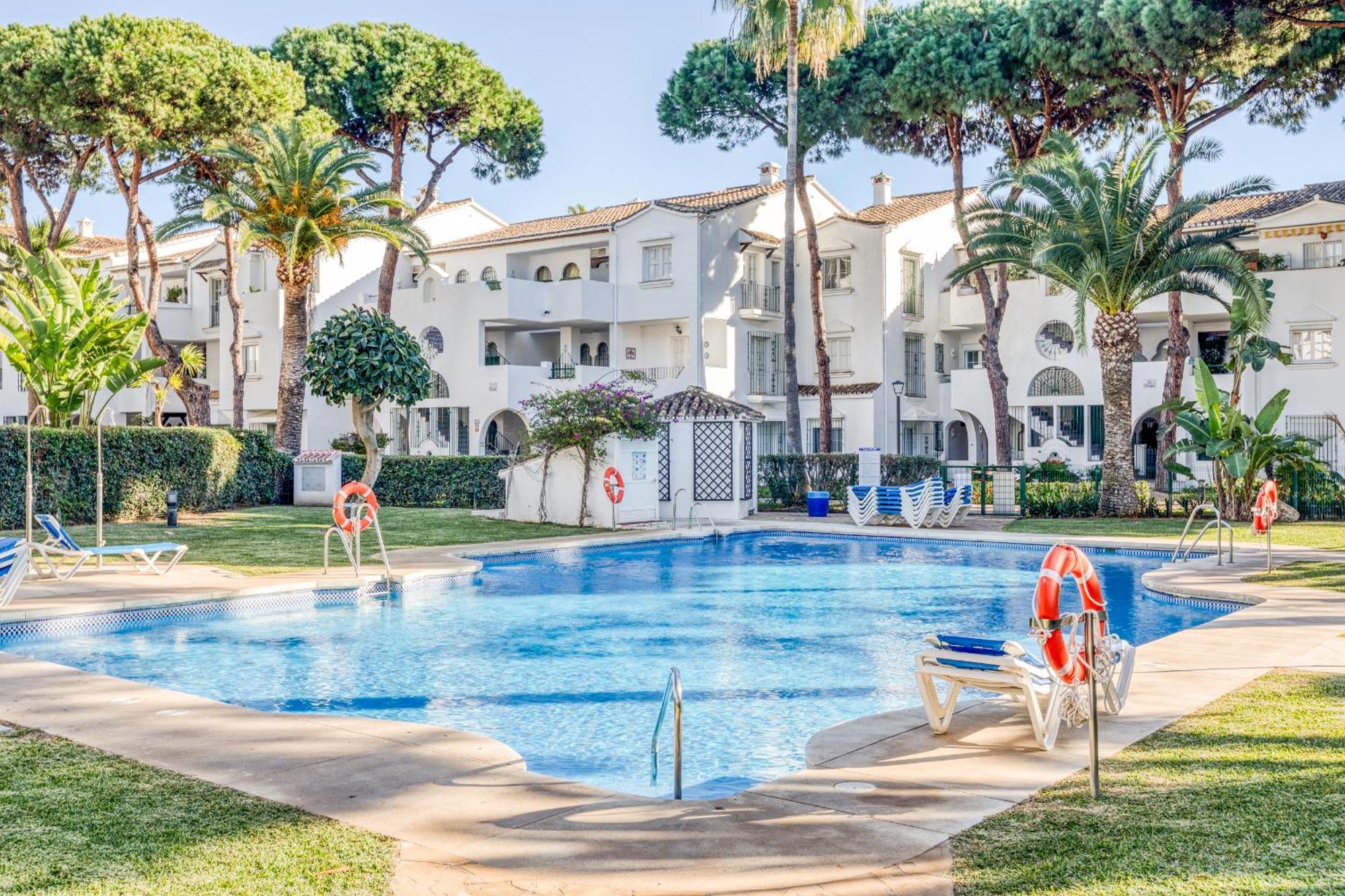 Ferienwohnung Life El Presidente Penthouse Pool View Estepona Exterior foto